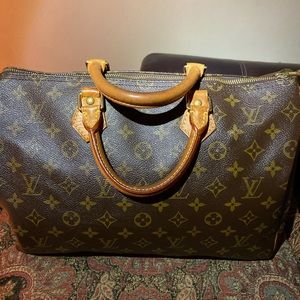 Authentic Vintage Luis Vuitton Speedy 35